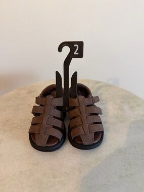 NEW WITH TAGS Baby boy brown sandals